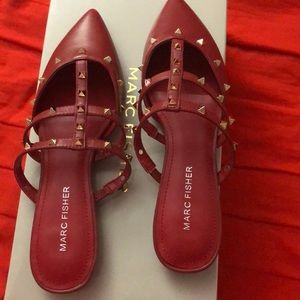 Marc Fisher pointed mules